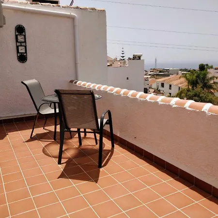 Δωμάτια σε οικογενειακή κατοικία Sunset View Nerja